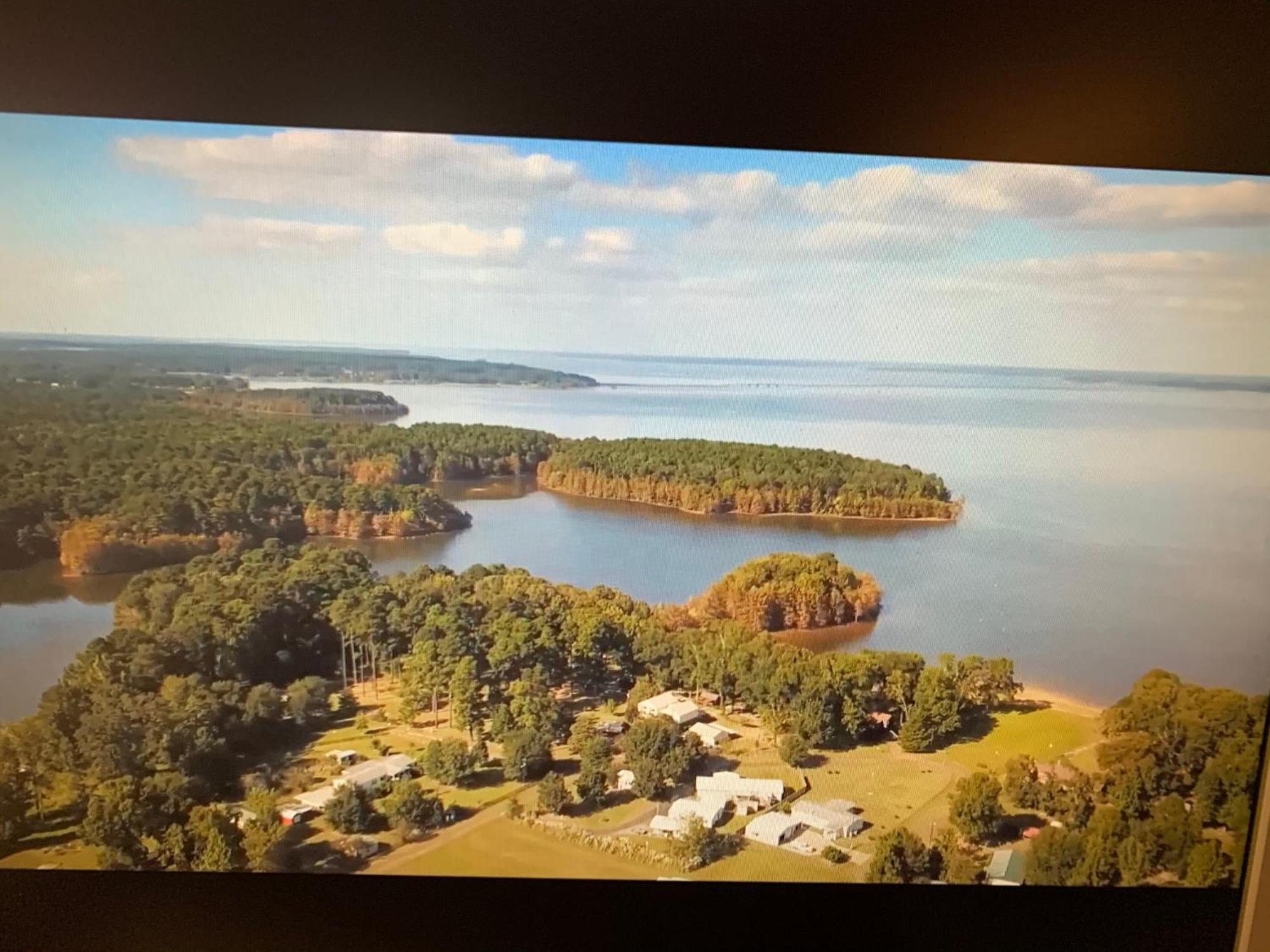 Alpine Lakeview Motel Room Wifi,Sandy Beach Boat Ramp,Pier,Marina,Bath House With Laundromat Hemphill Camera foto